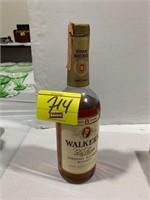 TAX TAG SEALED WALKER'S DELUXE BOTTLE