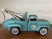 Vintage Hubley Mighty-Metal Toys Tow Truck