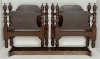 Pr. Mahogany beds, single size over the rails,