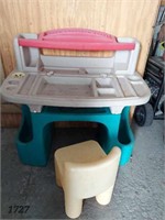 Little Tikes Step 2 Desk and Chair