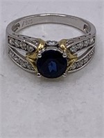 STERLING SILVER & SAPPHIRE RING
