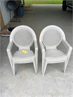 (4) Outdoor Chairs