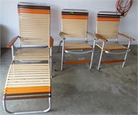 3 folding beach type chairs