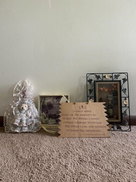 Miscellaneous Decor