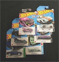 6 collectible hot wheels