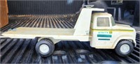 Ertl John Deere Tilt Bed Truck Replica Toy