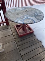 Outdoor patio table