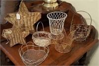 Decorative wire baskets 7 in this lot
