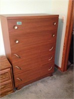 34 x 18 x 49 chest of drawers, matches lot 100