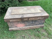 PRIMITIVE WOOD TRUNK WITH HANDLES