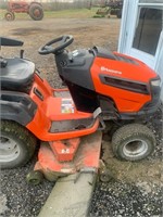 Husqvarna GTH 24V52LS Lawn Tractor