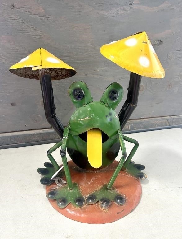 Frog lawn decoration 20in tall