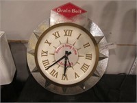 VINTAGE GRAIN BELT ADVERTISING CLOCK