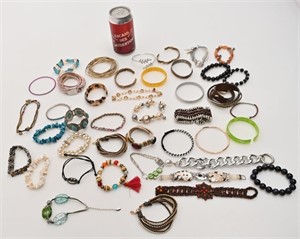 Lot de bracelets dont LBVYR et Aldo