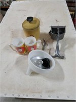 Misc lot, juicer, mugs, ect