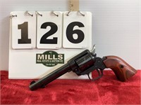 HERITAGE 22 REVOLVER. 22 LONG RIFLE.