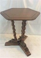Carved Spiral Wooden Mahogany End Table Z9C