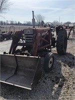FARMALL 560 WITH WESTENDORF LOADER