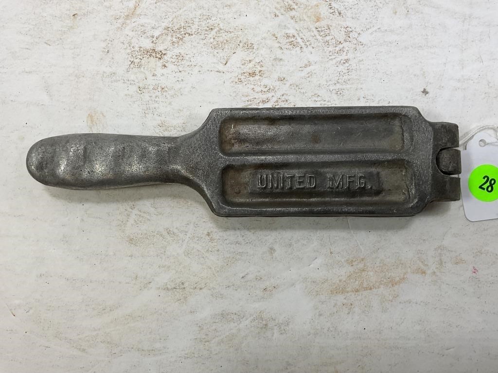 UNITED MFG. LEAD FISHING WEIGHT MOLD