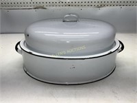 ENAMEL ROASTING PAN