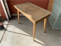Wood Table 26.5x14.5x20"T