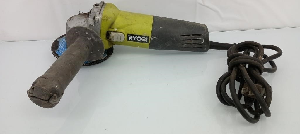 Ryobi 4" angle grinder AG4031G