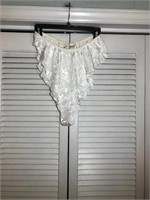 VINTAGE VICTORIA'S SECRET GOLD LABEL CHEEKIES LG