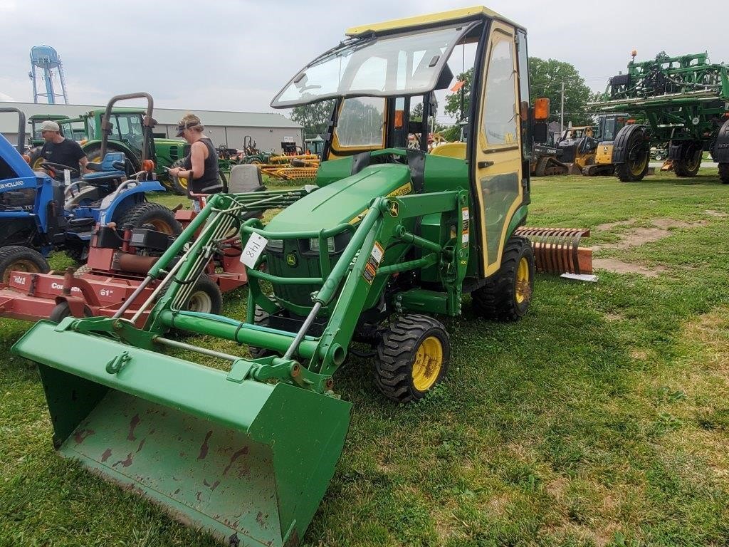 2015 John Deere 1023E Tractor