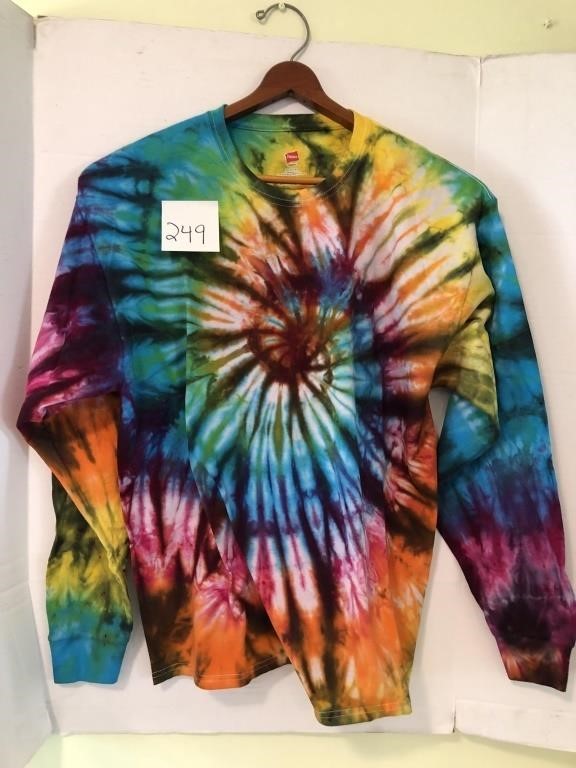 Tie dyed long sleeve tee shirt, XL, never worn