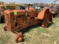 Case LA Tractor