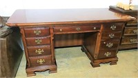 Colonial Style Executive Desk