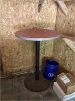 Round bar height table