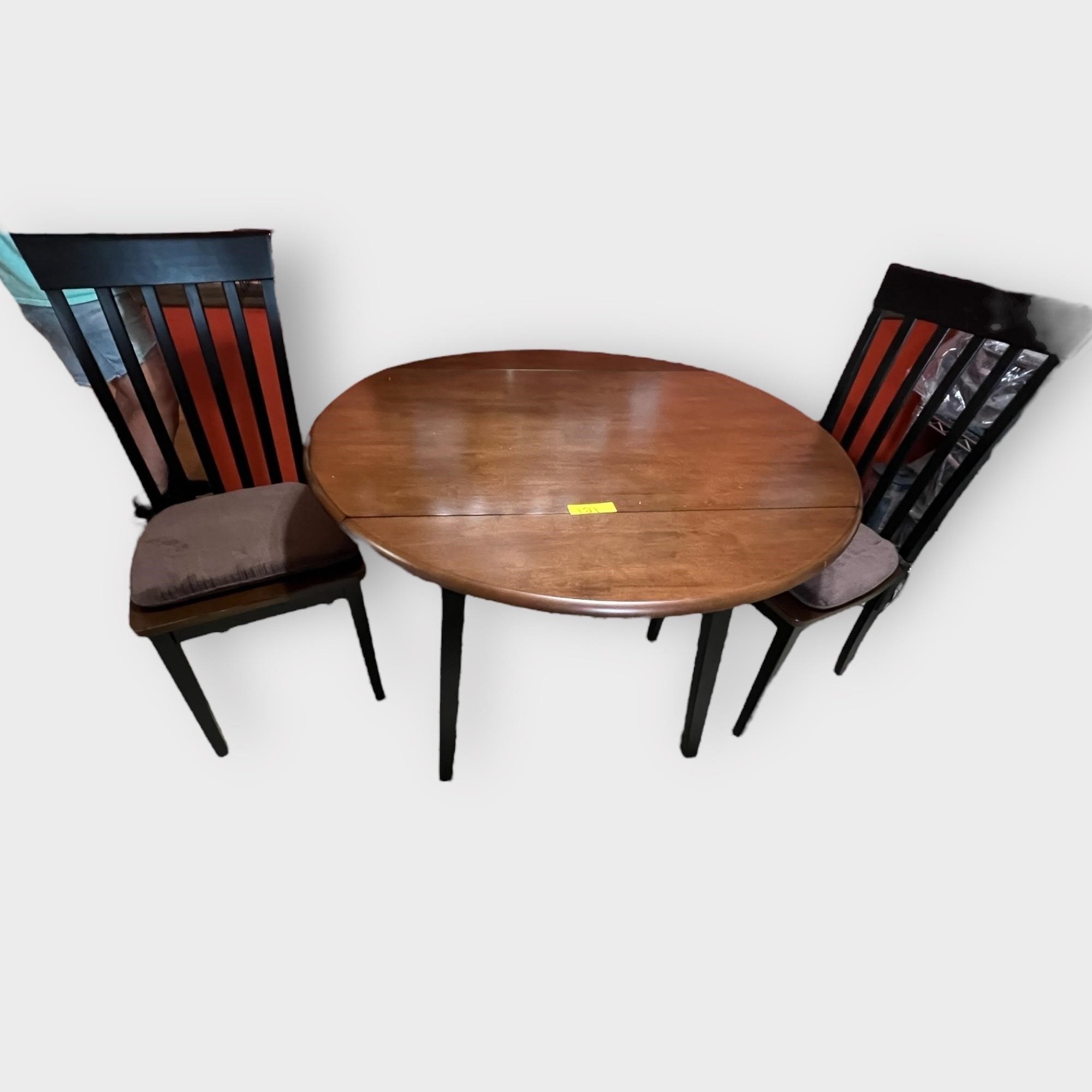 Dropleaf Table w/ 2 chairs