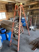 8 foot ladder