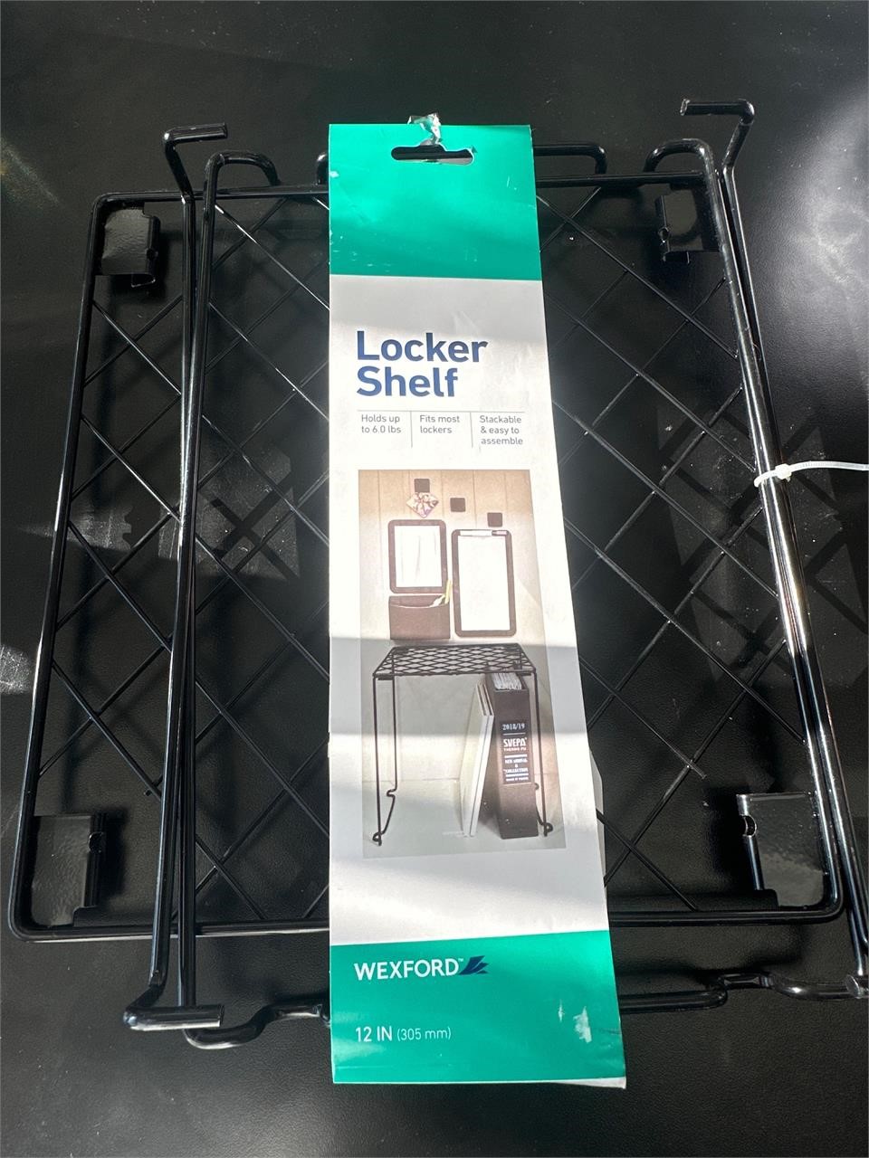 Locker shelf