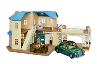 Calico Critters Large House with Carport Gift Set,