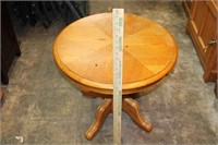 Round Oak End Table