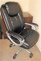 REALSPACE BLK LEATHER EXEC. CHAIR