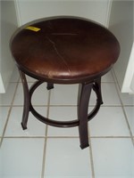 17" Stool