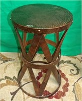 GOLD HAMMERED STYLE END TABLE