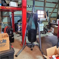 PUNCHING BAG W/STAND & ACCESSORIES