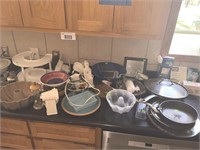 Kitchen LOt Contents in Photo Pots and Pans