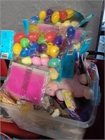 LARGE TOTE OF EASTER DECOR AND MERCHANDISE