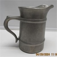 9"H 1979 COUNTRY WARE PEWTER PITCHER VERY NICE.