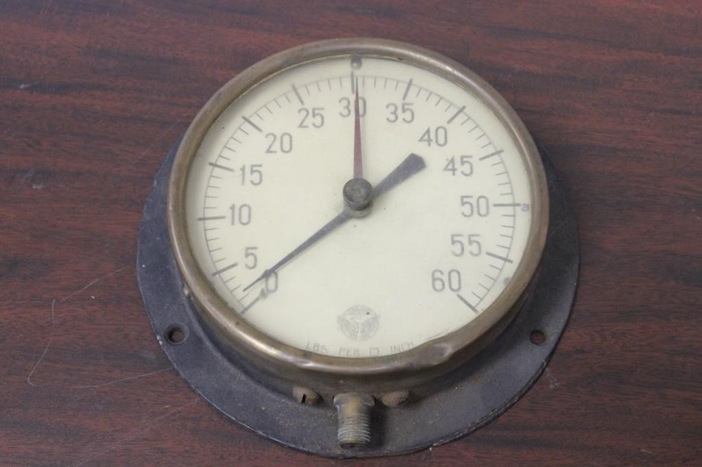 An Antique/Vintage Gauge