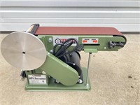 NIB BELT AND DISC SANDER BY CENTRAL MACHINERY