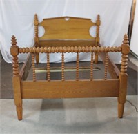 Victorian Jenny Lind spool bed with side rails,