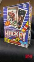 O-Pee-Chee 1991 – 92 hockey cards/bubblegum set