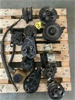 QTY OF ASSORTED POWER STEERING PUMPS & PARTS.