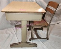 Childs Desk/Chair